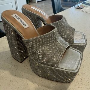 Steve Madden Trixie R Rhinestone HeelNever worn. Size 9but fits like a 7.5 or 8